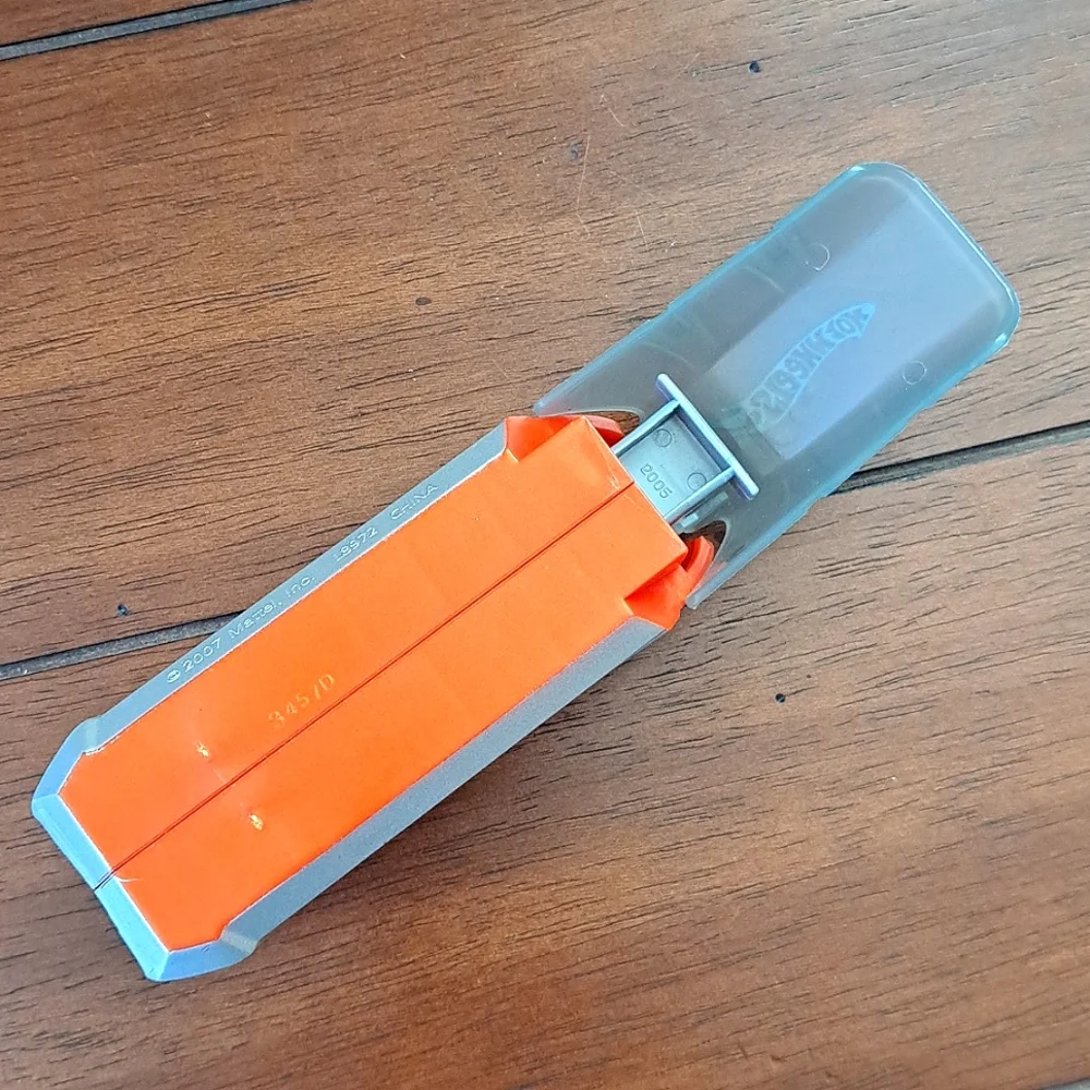 2007 Mattel Hot Wheels L8972 Easy Shot Vehicle Car Launcher - Rare